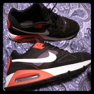 Size 11 Air Max Pros